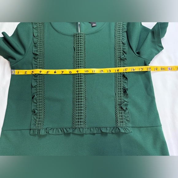 ANN TAYLOR Hunter green ruffle front short sleeve top size S - Picture 11 of 12